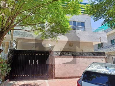 جی ۔ 9/2 جی ۔ 9,اسلام آباد میں 4 کمروں کا 5 مرلہ مکان 5.25 کروڑ میں برائے فروخت۔