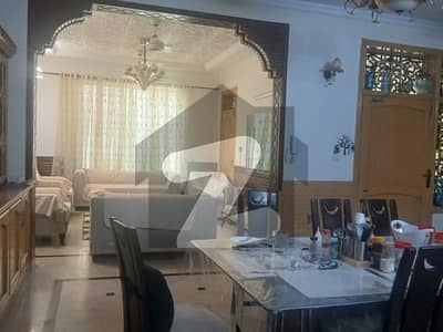 G8 Upper Portion Available For Rent