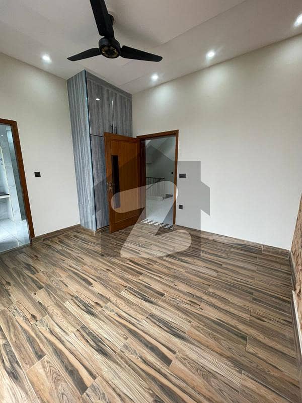 7 MARLA FIRST FLOOR AVAILABLE FOR RENT 7 MARLA FIRST FLOOR AVAILABLE FOR RENT