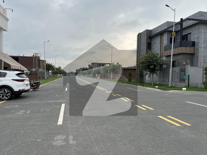 ڈیوائن انکلیو کینال روڈ,فیصل آباد میں 7 مرلہ رہائشی پلاٹ 1.37 کروڑ میں برائے فروخت۔