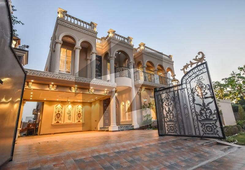 Gulberg Luxury 3 Bed Apartment for Rent Prime Location Gulberg Luxury 3 Bed Apartment for Rent Prime Location