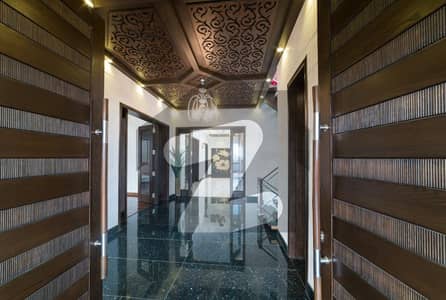 D H A Lahore 1 Kanal Mazhar Munir Design House With 100% Original Pics Available For Rent