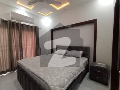 ڈی ایچ اے فیز 7 ڈیفنس (ڈی ایچ اے),لاہور میں 3 کمروں کا 5 مرلہ مکان 1.6 لاکھ میں کرایہ پر دستیاب ہے۔