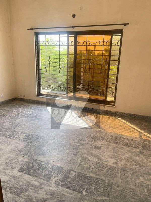 Ideal Location Upper Portion For Rent G-9 Ideal Location Upper Portion For Rent G-9