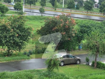DHA Phase 7 20 Marla Plot for Sale Near 225 T Prime location plot available in DHA Phase 7, ideal for dream home or solid investment. Fully developed area with wide roads, peaceful surroundings, and high growth potential. Dont miss this golden opportunity!