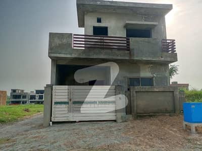 ممتاز سٹی اسلام آباد میں 2 کمروں کا 5 مرلہ مکان 1.35 کروڑ میں برائے فروخت۔
