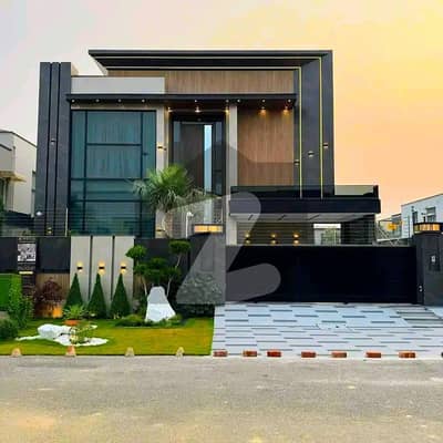 1 KANAL TOP QUALITY ULTRA MODERN DESIGN VILLA WITH JACUZZI BATHS & BASEMENT DHA PHASE 7 100% ORIGINAL DEAL