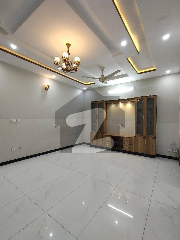 35/70 Upper Portion Available For Rent In G13 35/70 Upper Portion Available For Rent In G13