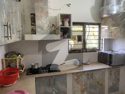 Separate Gate 2 Bed 2 Bath Tvl Kitchen Car Parking Renovated Portion Available In Ideal Location