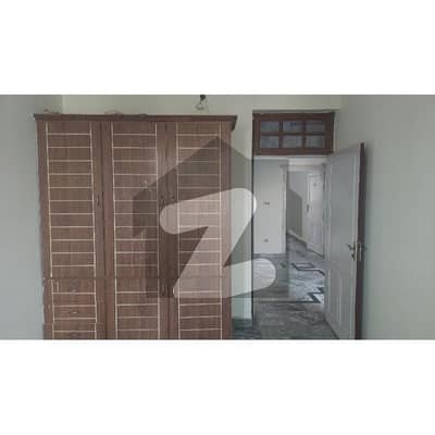 SHEHZAD TOWN 1ST FLOOR 2 BED TV LOUNGE ONLY SMALLFAMILY. 44000