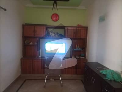 4 Marla Upper Portion For Rent