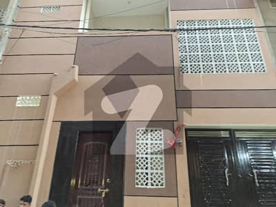 اختر کالونی جمشید ٹاؤن,کراچی میں 2 کمروں کا 4 مرلہ فلیٹ 36.0 لاکھ میں برائے فروخت۔