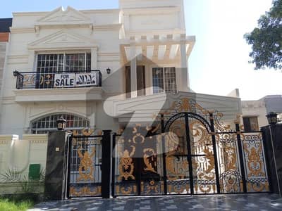 Modern Living Redefined | 10 Marla Designer House Modern Living Redefined | 10 Marla Designer House