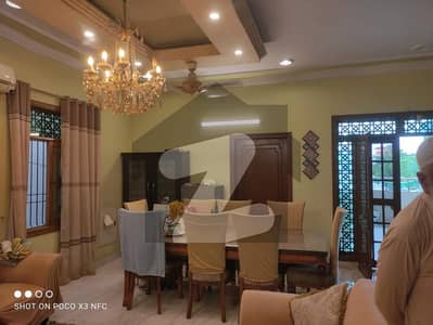 Bungalow Available For Sale 240 Yard Ground + 1 Block 4 WCHS Gulistan E Jauhar