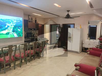 600 SQ YD NEWLY RENOVATED TRIPLE STORY MODERN HOUSE FOR SALE