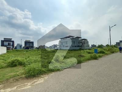 10 Marla Top Location Plot For Sale Z6 Phase 8
