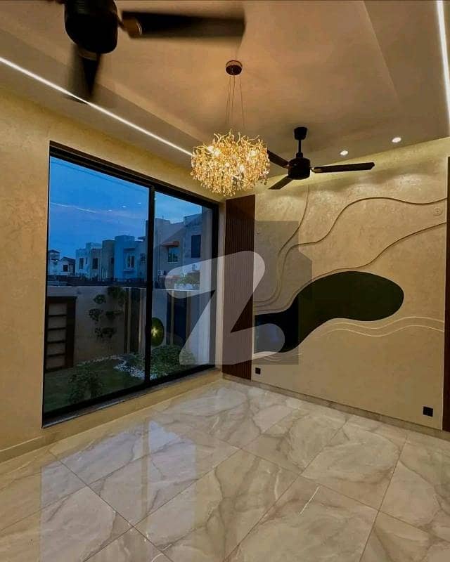 BRAND NEW FLAT AVAILABLE FOR RENT BRAND NEW FLAT AVAILABLE FOR RENT