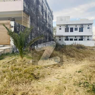 ڈی ۔ 12/4 ڈی ۔ 12,اسلام آباد میں 8 مرلہ رہائشی پلاٹ 6.35 کروڑ میں برائے فروخت۔ ڈی ۔ 12/4 ڈی ۔ 12,اسلام آباد میں 8 مرلہ رہائشی پلاٹ 6.35 کروڑ میں برائے فروخت۔