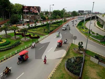 ایسٹ کینال روڈ کینال روڈ,فیصل آباد میں 1 کنال کمرشل پلاٹ 28.6 کروڑ میں برائے فروخت۔
