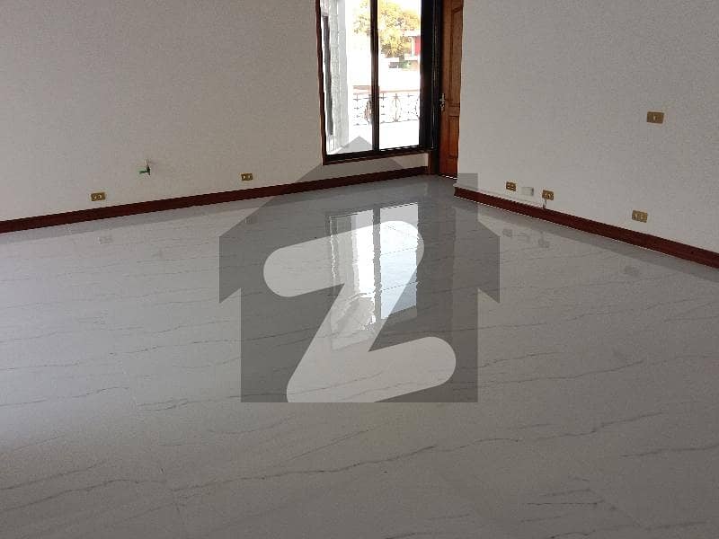 F-6 beautiful 2000 Sy house F-6 beautiful 2000 Sy house