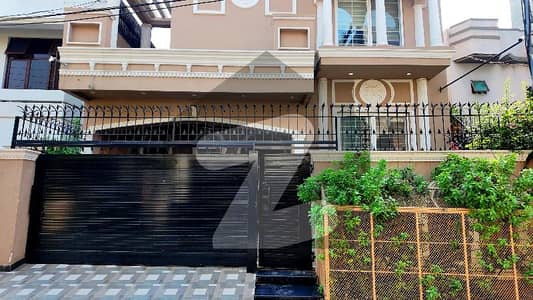 Owner Built House With Large Basement Very High End Construction Quality Owner Built House With Large Basement Very High End Construction Quality