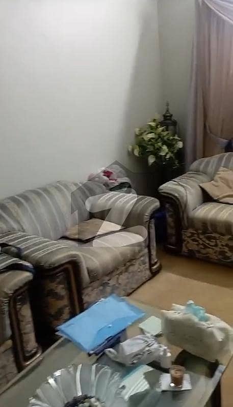 شرف آباد گلشنِ اقبال ٹاؤن,کراچی میں 3 کمروں کا 7 مرلہ فلیٹ 1.9 کروڑ میں برائے فروخت۔ شرف آباد گلشنِ اقبال ٹاؤن,کراچی میں 3 کمروں کا 7 مرلہ فلیٹ 1.9 کروڑ میں برائے فروخت۔