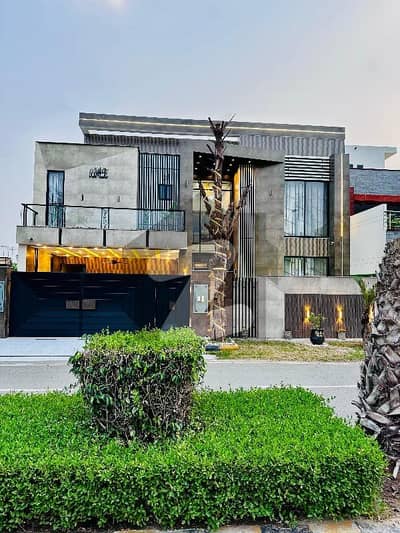 Luxury Full Furnished House in Alrazzaq Royals Sahiwal
