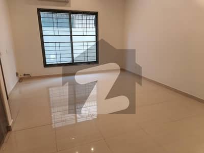 ڈی ایچ اے فیز 5 ڈیفنس (ڈی ایچ اے),لاہور میں 5 کمروں کا 5 مرلہ مکان 3.8 لاکھ میں کرایہ پر دستیاب ہے۔ ڈی ایچ اے فیز 5 ڈیفنس (ڈی ایچ اے),لاہور میں 5 کمروں کا 5 مرلہ مکان 3.8 لاکھ میں کرایہ پر دستیاب ہے۔