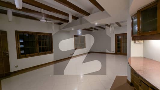 FIRST FLOOR PORTION