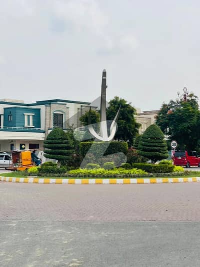 10 MARLA MAIN ROAD HOT LOCTION PLOT FOR SALE IN DREAM GARDENS LAHORE