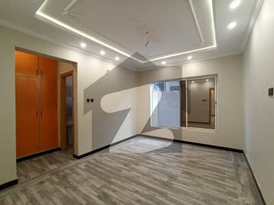 10 Marla New House For Sale