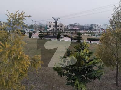 ٹاپ سٹی 1 - بلاک ای ٹاپ سٹی 1,اسلام آباد میں 5 مرلہ رہائشی پلاٹ 60.0 لاکھ میں برائے فروخت۔