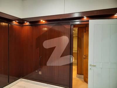 DHA phase 4 300 yard banglow single story
