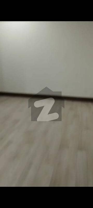 نارتھ ناظم آباد ۔ بلاک ایف نارتھ ناظم آباد,کراچی میں 4 کمروں کا 10 مرلہ فلیٹ 3.35 کروڑ میں برائے فروخت۔