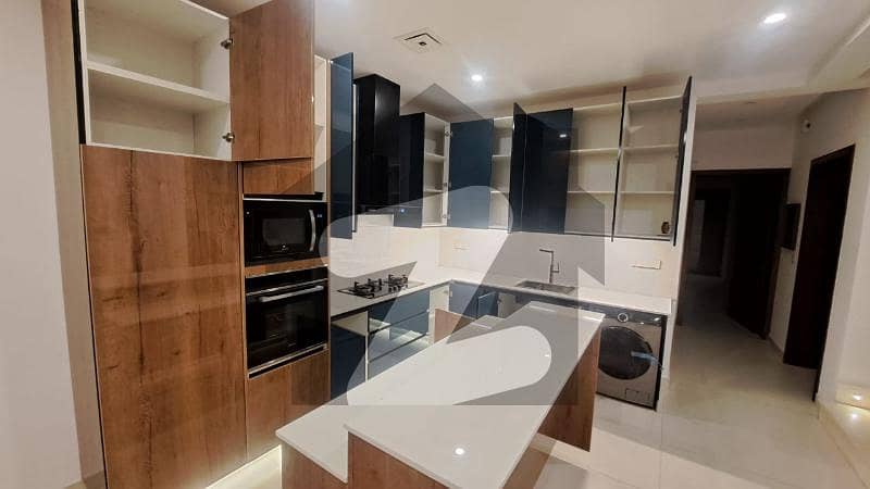 Brand New Triple Storey 30x80 House