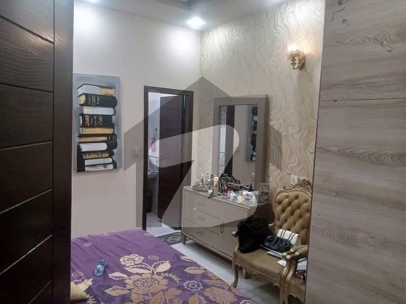 کینال گارڈن لاہور میں 5 کمروں کا 5 مرلہ مکان 1.6 کروڑ میں برائے فروخت۔ کینال گارڈن لاہور میں 5 کمروں کا 5 مرلہ مکان 1.6 کروڑ میں برائے فروخت۔