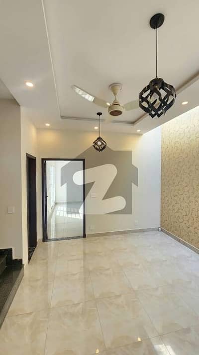1 Kanal Upper Portion For Rent