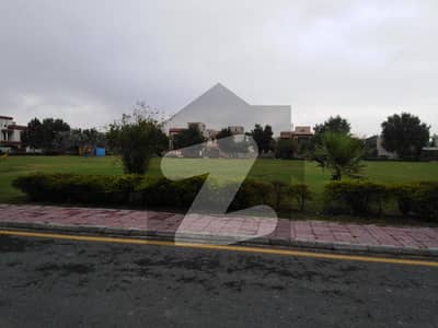 10 Marla Plot Available For Sale In Hussain Block Sector C Bahria Town