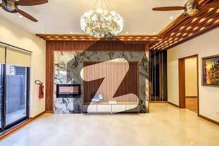 ڈی ایچ اے فیز 5 ڈیفنس (ڈی ایچ اے),لاہور میں 3 کمروں کا 1 کنال بالائی پورشن 1.1 لاکھ میں کرایہ پر دستیاب ہے۔