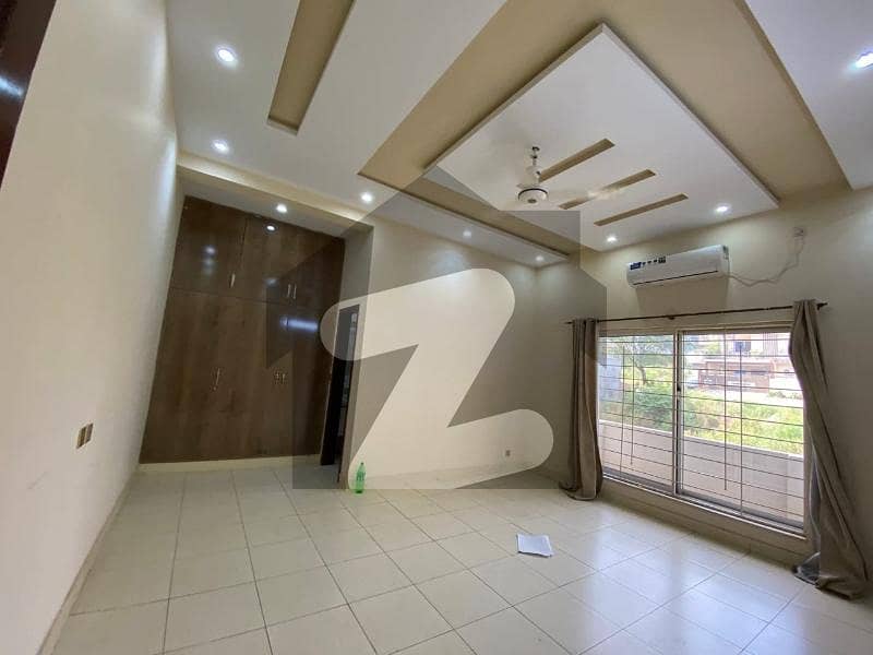 14 Marla Upper Portion Available For Rent In G-13 14 Marla Upper Portion Available For Rent In G-13