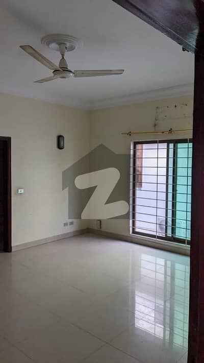 4 bedroom lunch portion for rent