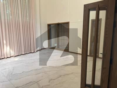 ایف ۔ 7 اسلام آباد میں 5 کمروں کا 1 کنال مکان 25.0 لاکھ میں کرایہ پر دستیاب ہے۔