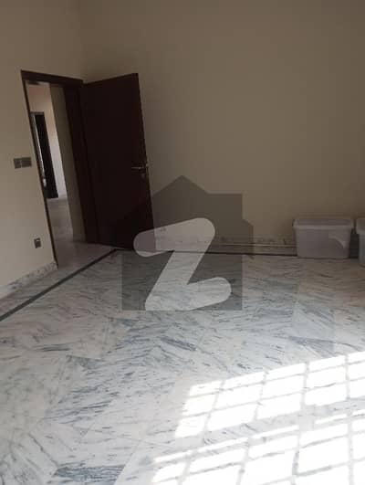 upper portion for rent in gulberg