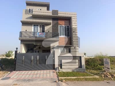 5 MARLA BRIND NEW DOUBLE STOREY HOUSE FOR SALE