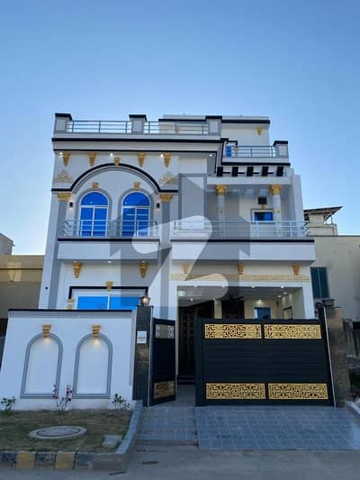 سٹی ہاؤسنگ سوسائٹی گوجرانوالہ میں 4 کمروں کا 5 مرلہ مکان 1.9 کروڑ میں برائے فروخت۔