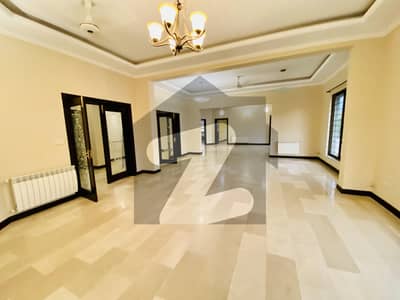 Brand New Spacious 04 Bedroom Upper Portion With Separate Gate For Rent