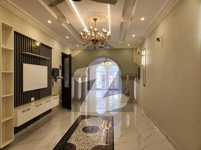 پی آئی اے ہاؤسنگ سکیم لاہور میں 5 کمروں کا 10 مرلہ مکان 4.85 کروڑ میں برائے فروخت۔ پی آئی اے ہاؤسنگ سکیم لاہور میں 5 کمروں کا 10 مرلہ مکان 4.85 کروڑ میں برائے فروخت۔