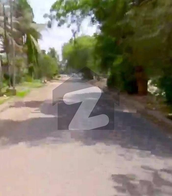ٹیپو سلطان روڈ کراچی میں 6 کمروں کا 2 کنال مکان 25.0 کروڑ میں برائے فروخت۔