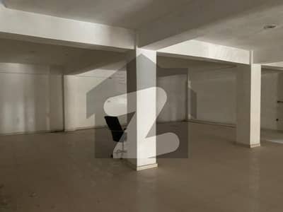 17 Marla 5 Floors Newly Built Commercial Building Available For Sale