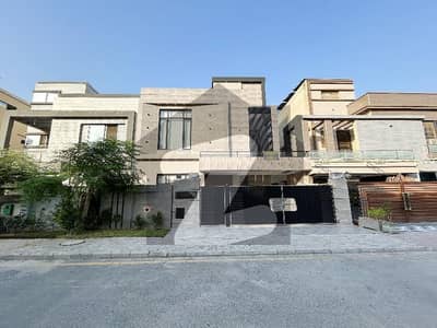 Idyllic House Available In Bahria Orchard Phase 1 - Central For sale